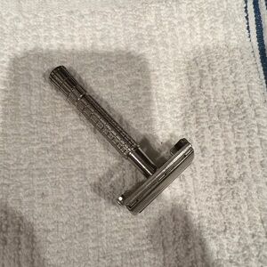 Classic Gillette Silver Safety Razor